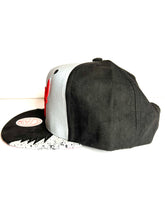 Load image into Gallery viewer, MN NBA Day5 Snapback Bulls
