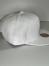 Load image into Gallery viewer, MN NBA White Out TC Pop Snapback HWC Bulls
